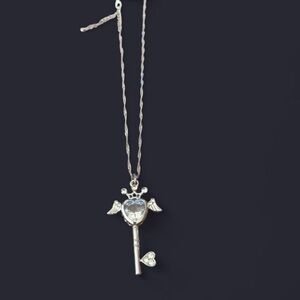 Silver Heart Queen Key Pendant Necklace